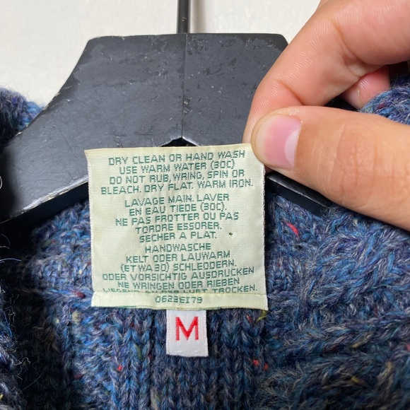 Carraig Donn Aran Irish 100% Wool Cardigan - Picture 6 of 8